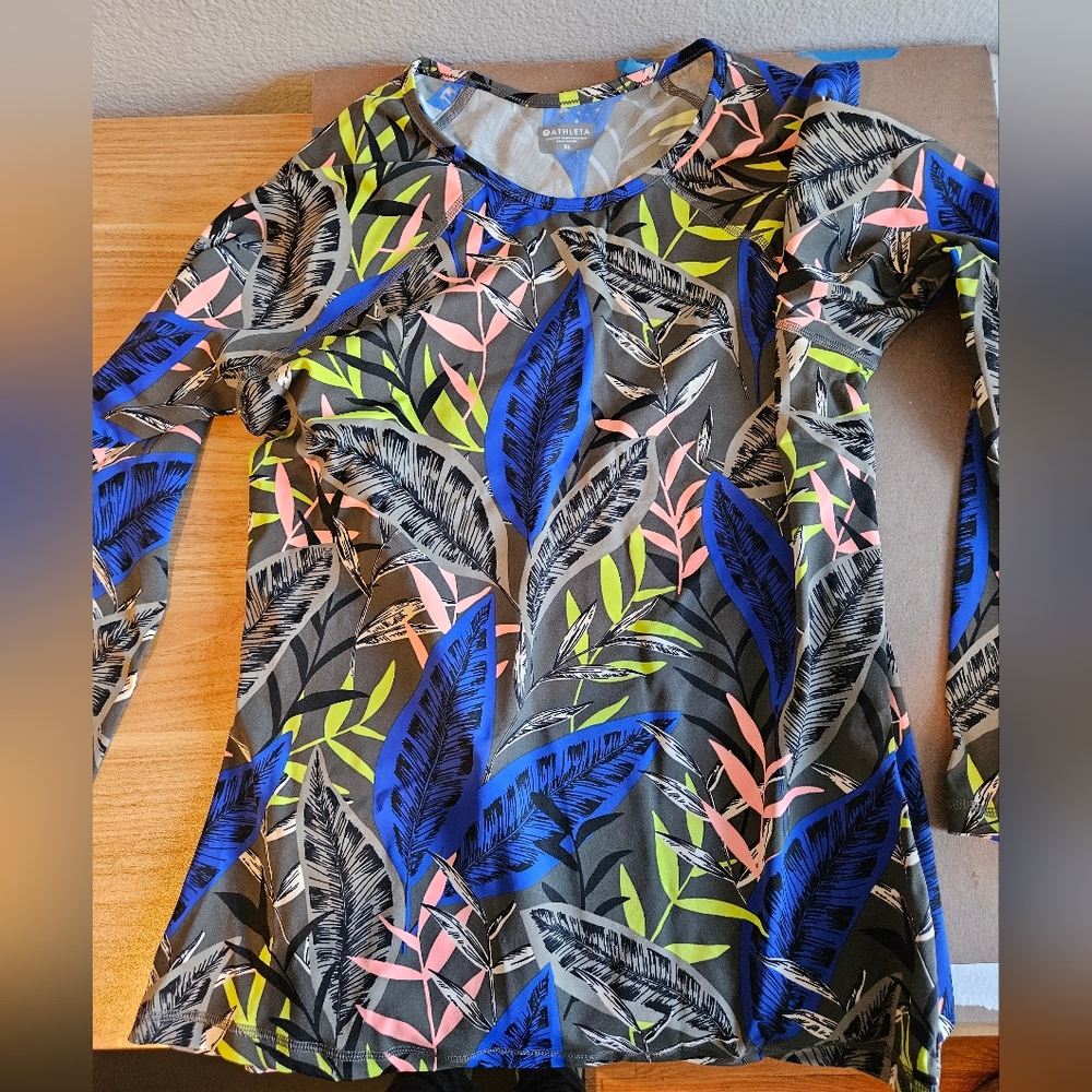 Athleta Rashguard Midnight Palm